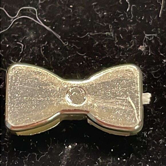 5/8” gold tone bow tie charm/pendant with double sided jump hoop - Picture 5 of 10